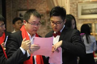 奮斗之星 | 從工廠(chǎng)到孵化器 他以“云計(jì)算”思維重塑創(chuàng)業(yè)服務(wù)